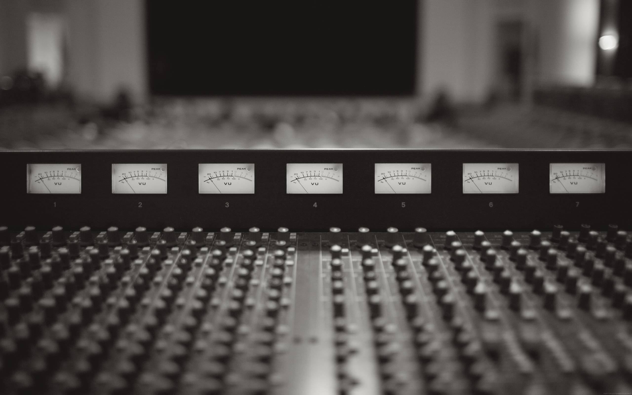 Studio Mixer Wallpaper