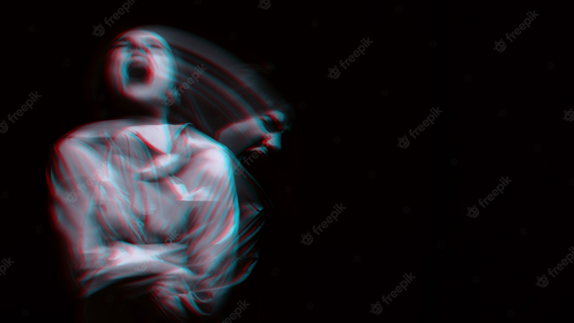 Premium Photo Blurry portrait of a psychopathic girl with 2000x1125