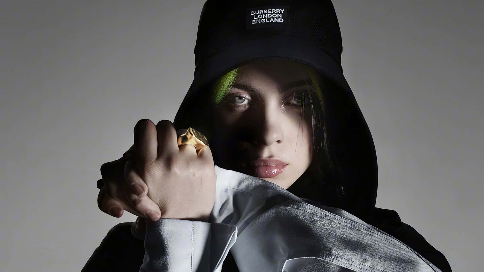 Billie Eilish Laptop Wallpaper
