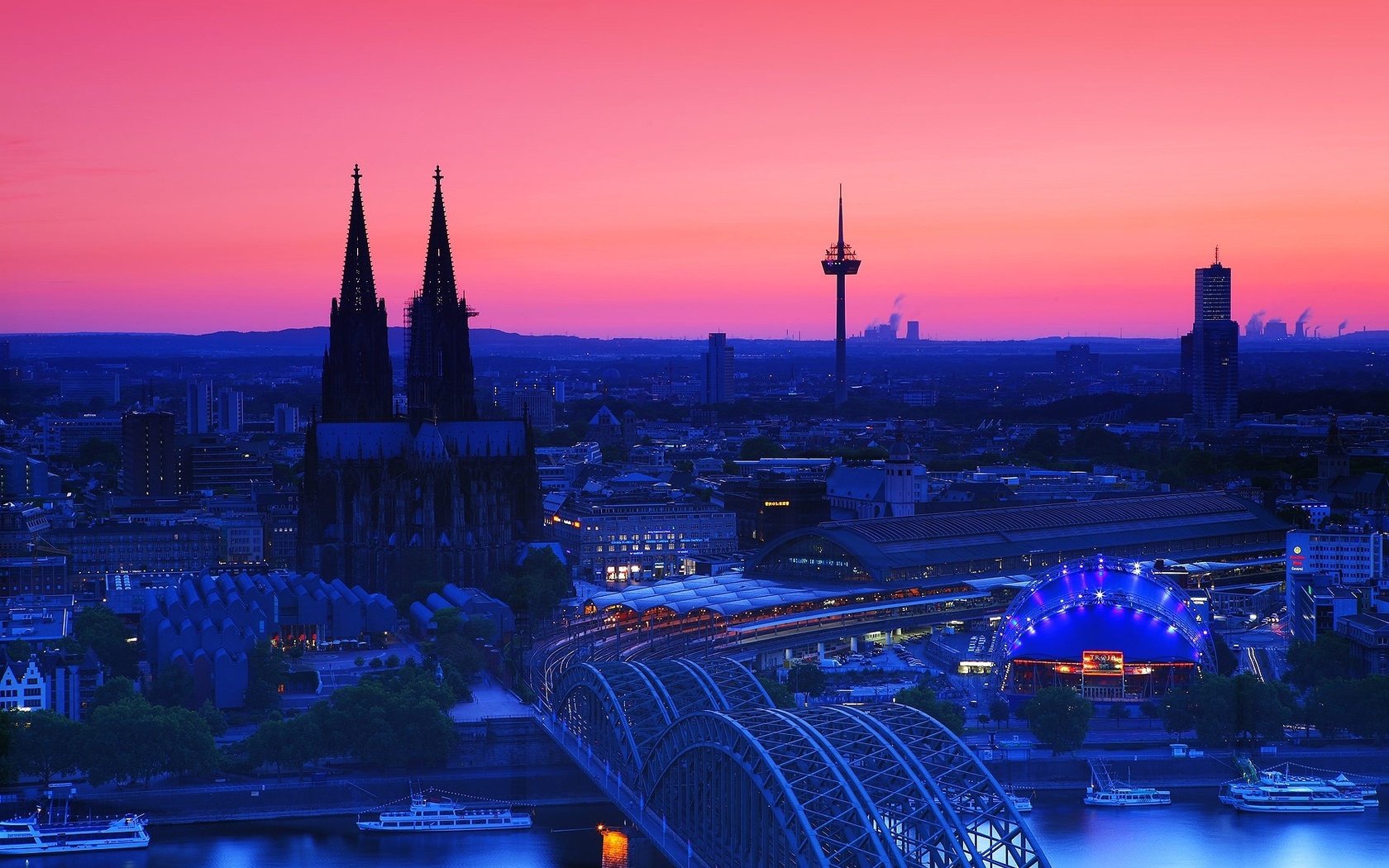 Cologne Cathedral In The Twilight Germany Wallpaper
