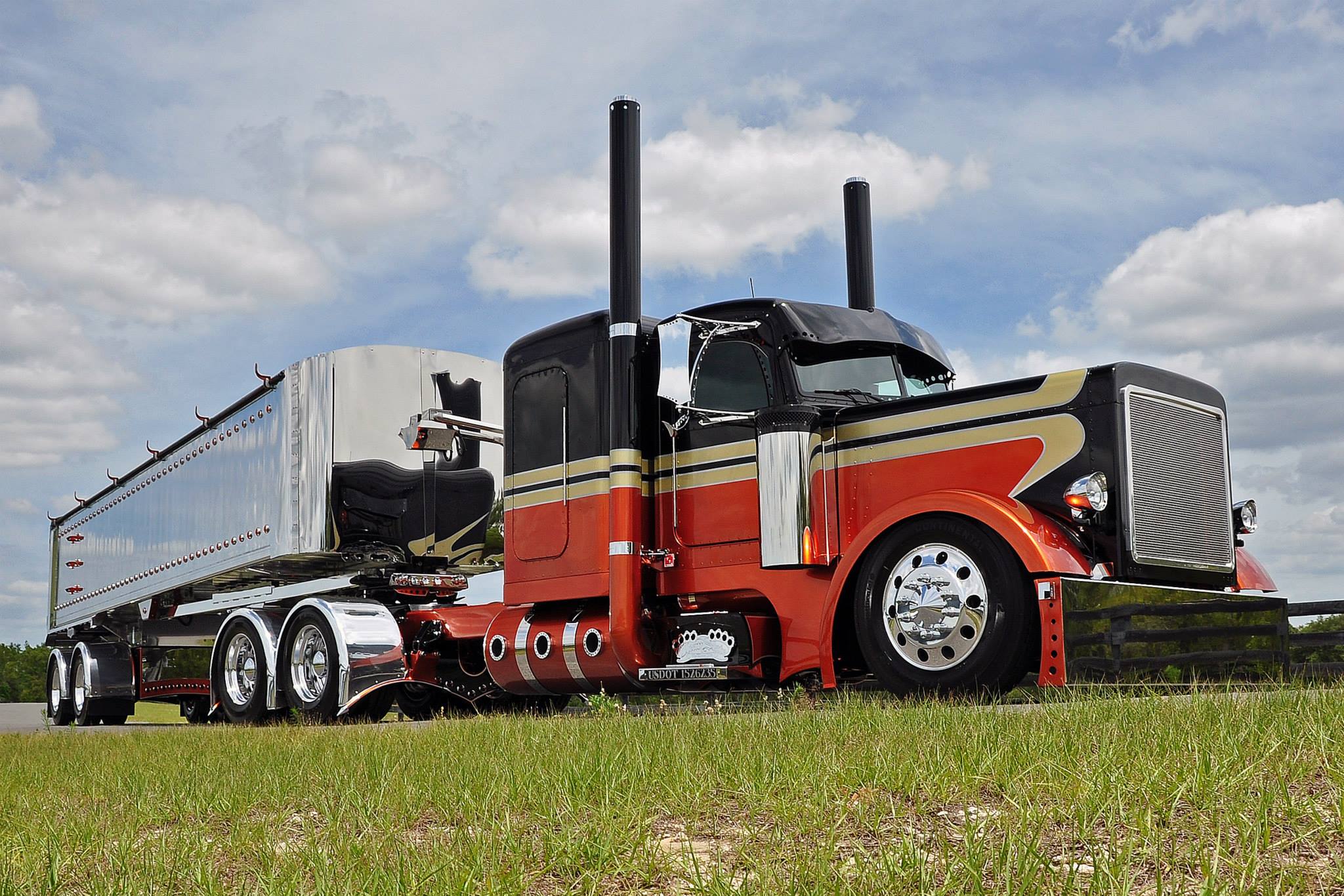 Peterbilt Wallpaper Submited Image