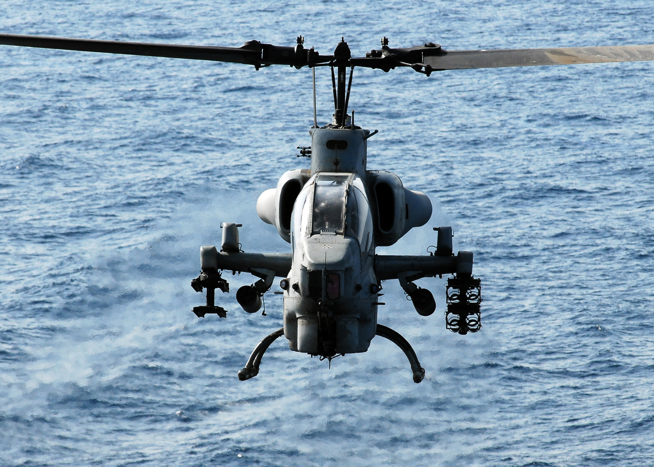 Description Us Navy N 2183k An Ah 1w Super Cobra Helicopter
