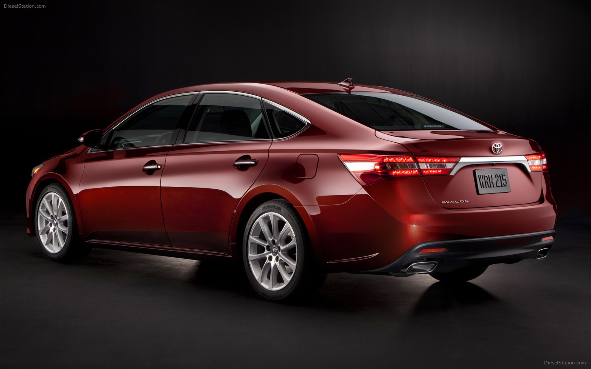 Toyota Avalon 2013 Widescreen Exotic Car Wallpapers 02 of
