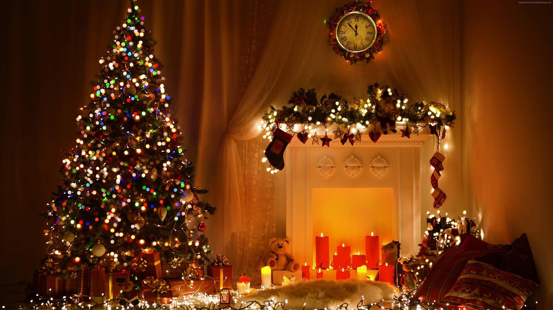 Download 4K Ultra HD Christmas Tree Fireplace Wallpaper