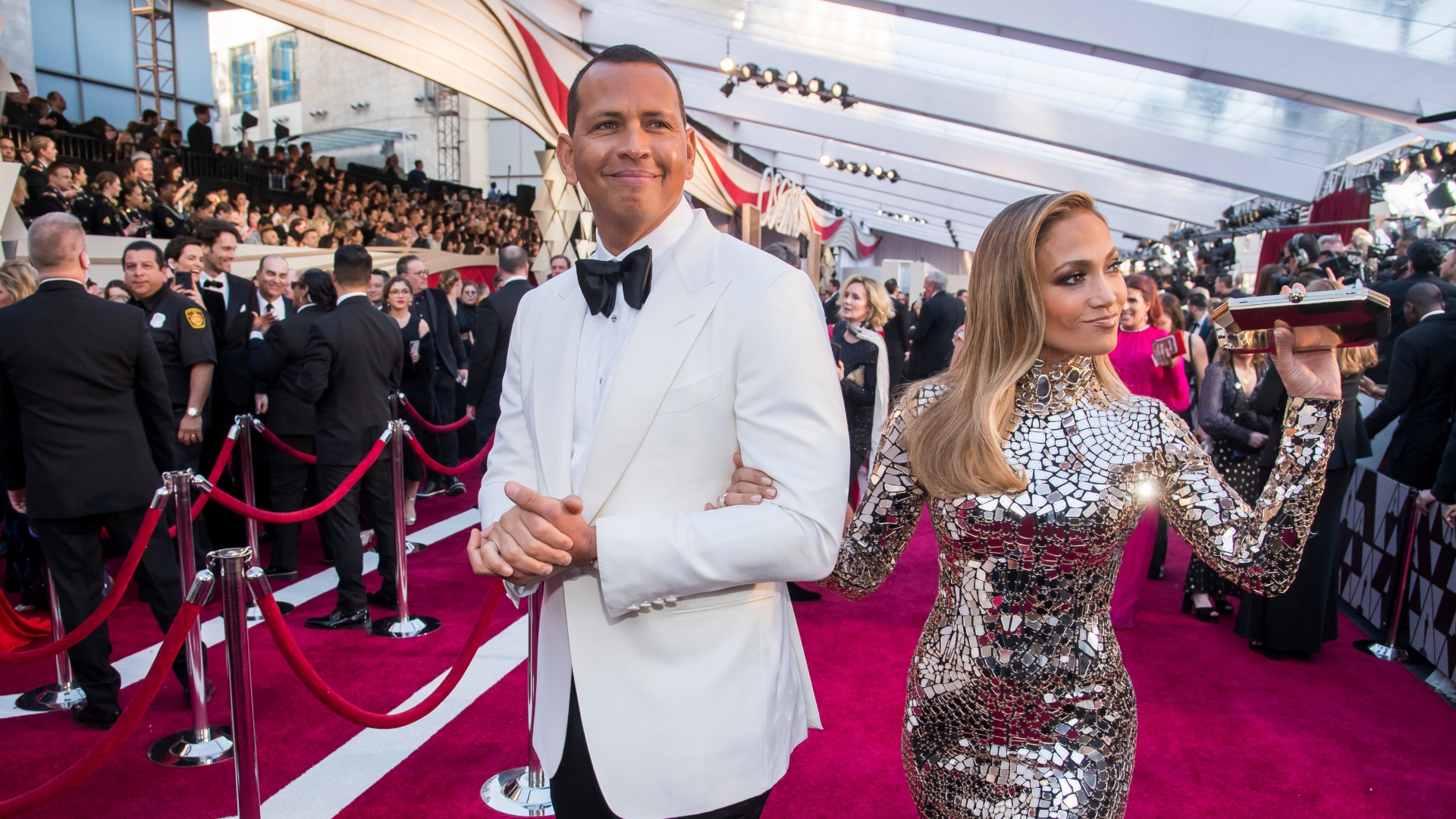 How To Watch The Oscars Red Carpet On Tv And Online Sheknows