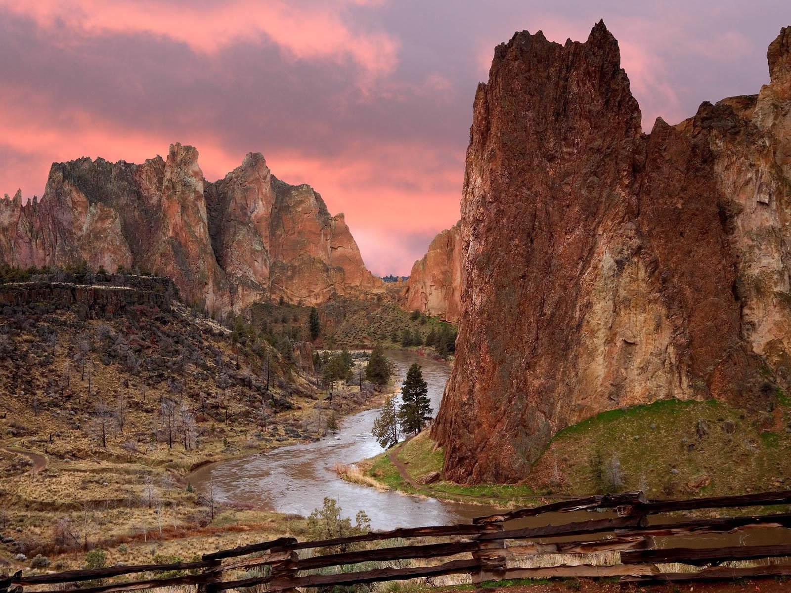 Smith Rock State Park Oregon The Great Outdoors