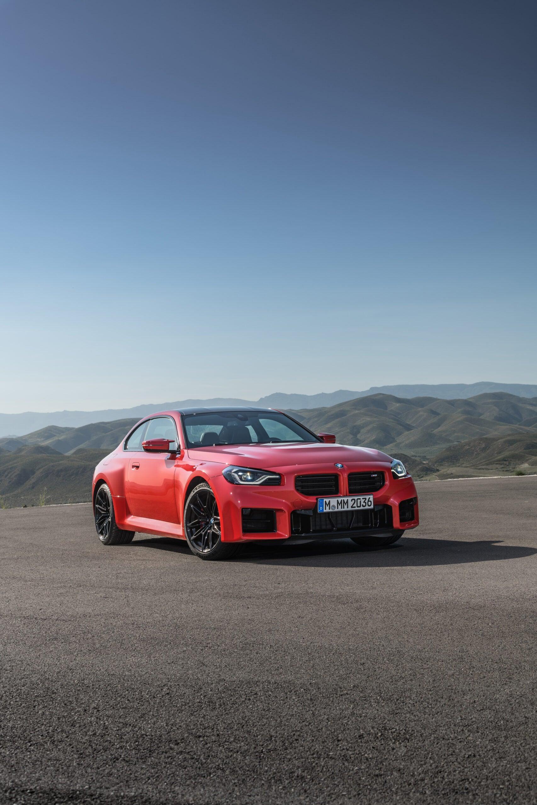 Bmw M2 Debut The Hp Sports Coupe Benchmark Arrives With