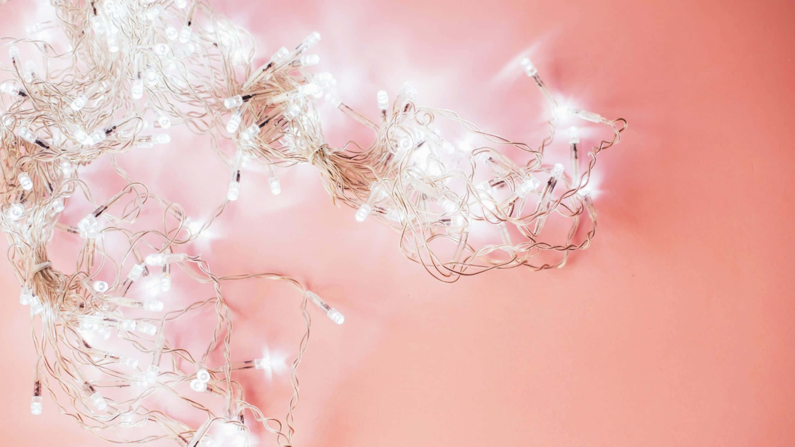Aesthetic Computer Light Pink Fairy Lights Wallpaper