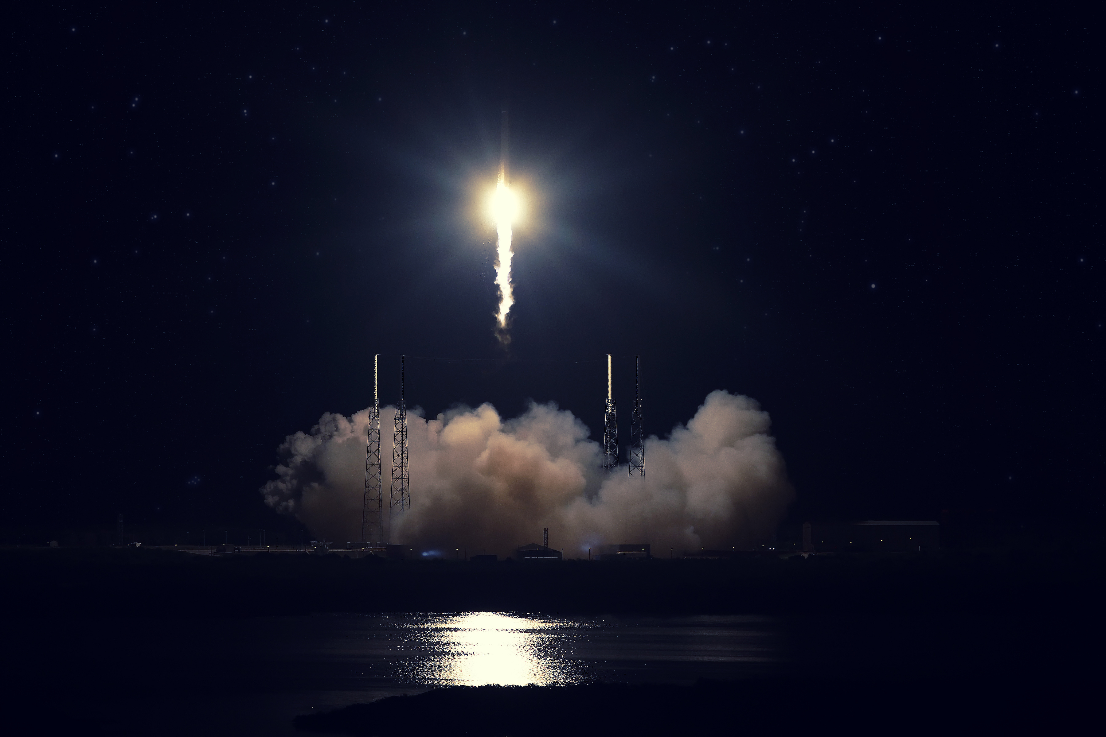 Spacex Falcon Dragon Fire Missile Launch Cape Canaveral