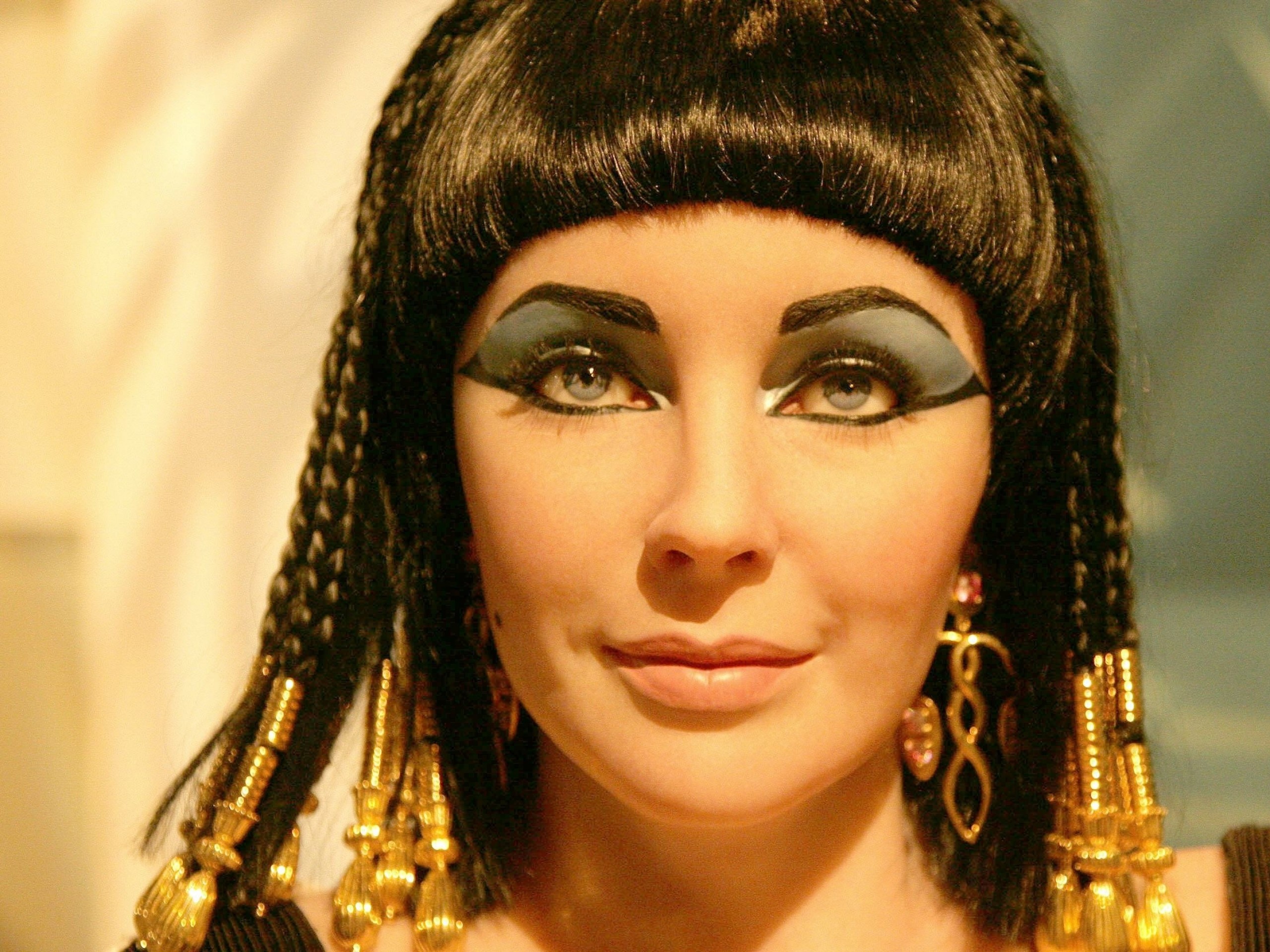 Cleopatra Wallpaper Image