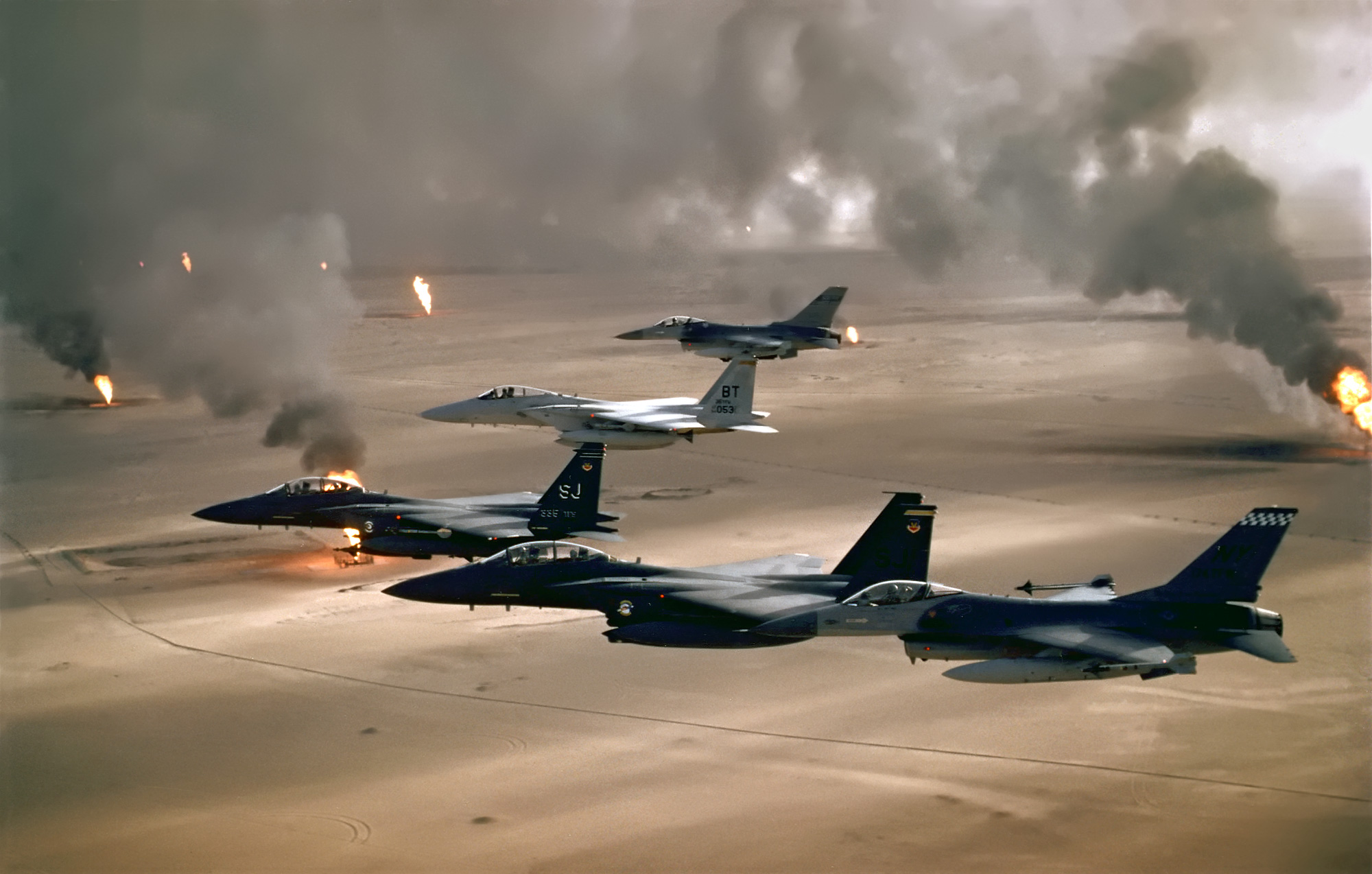 File Usaf F 16a 15c 15e Desert Storm Edit2 Jpg Wikipedia The