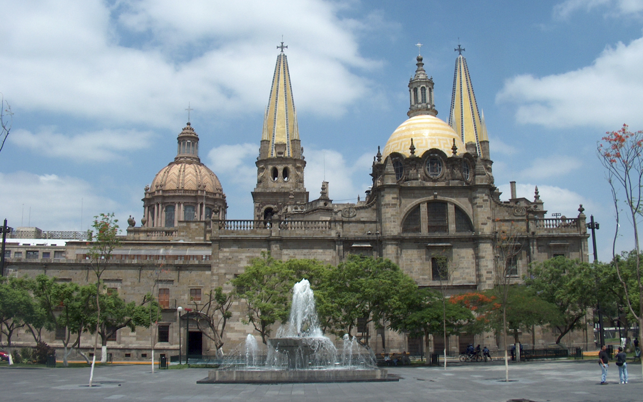 Daily Desktop Wallpaper Guadalajara Cathedral