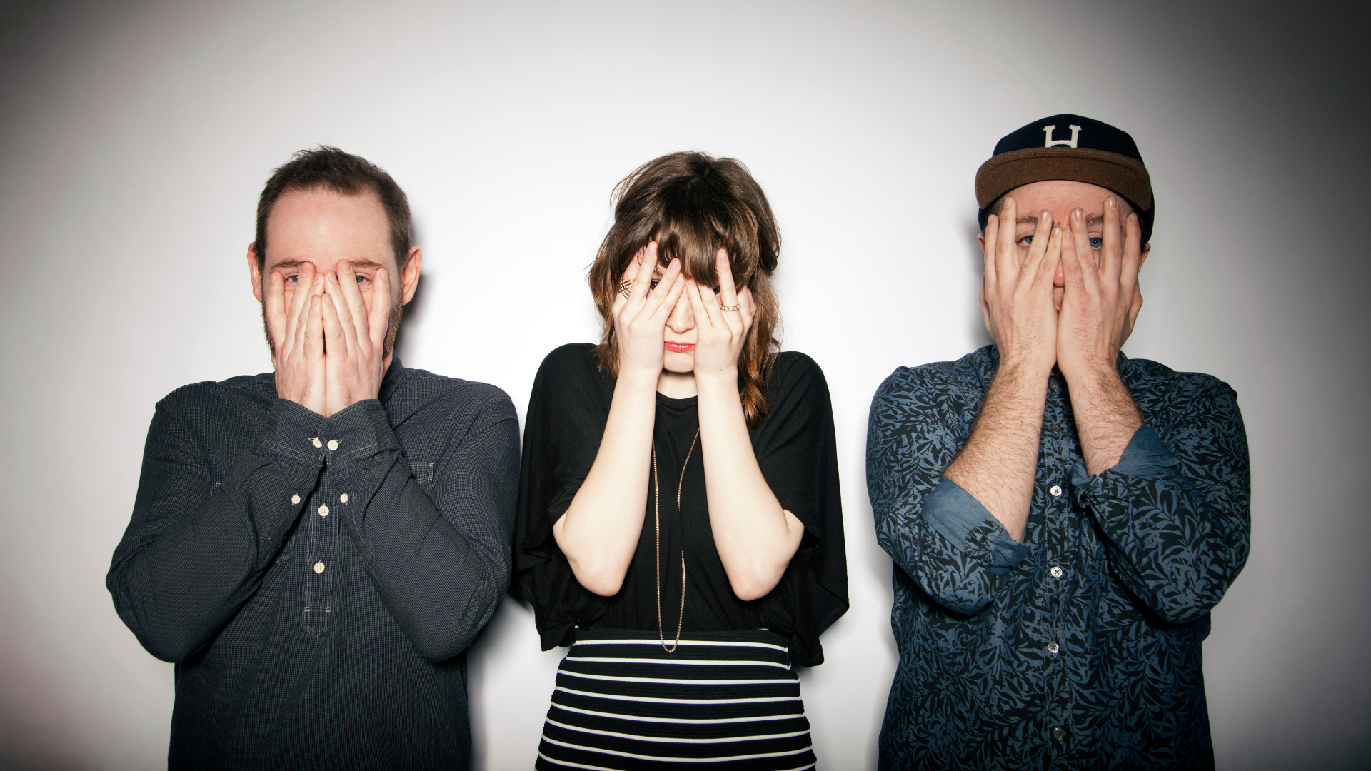 Chvrches HD Wallpaper Background Image