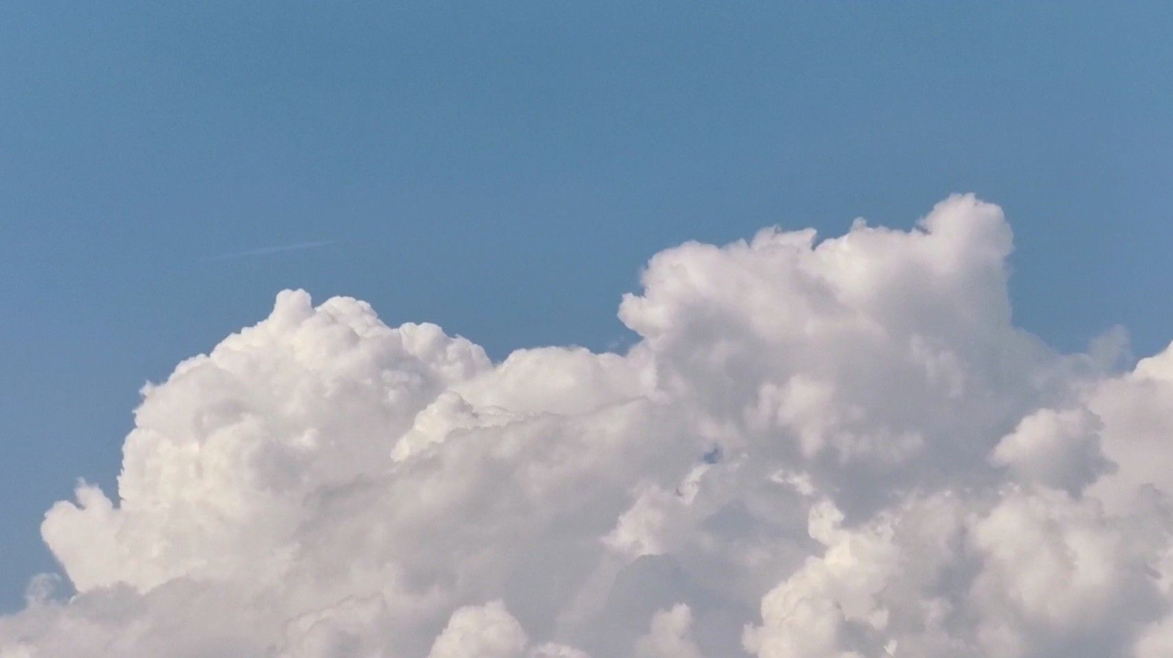 Aesthetic Clouds Desktop Wallpaper