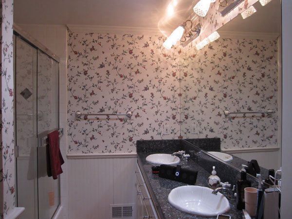 Retro Bathroom Wallpaper
