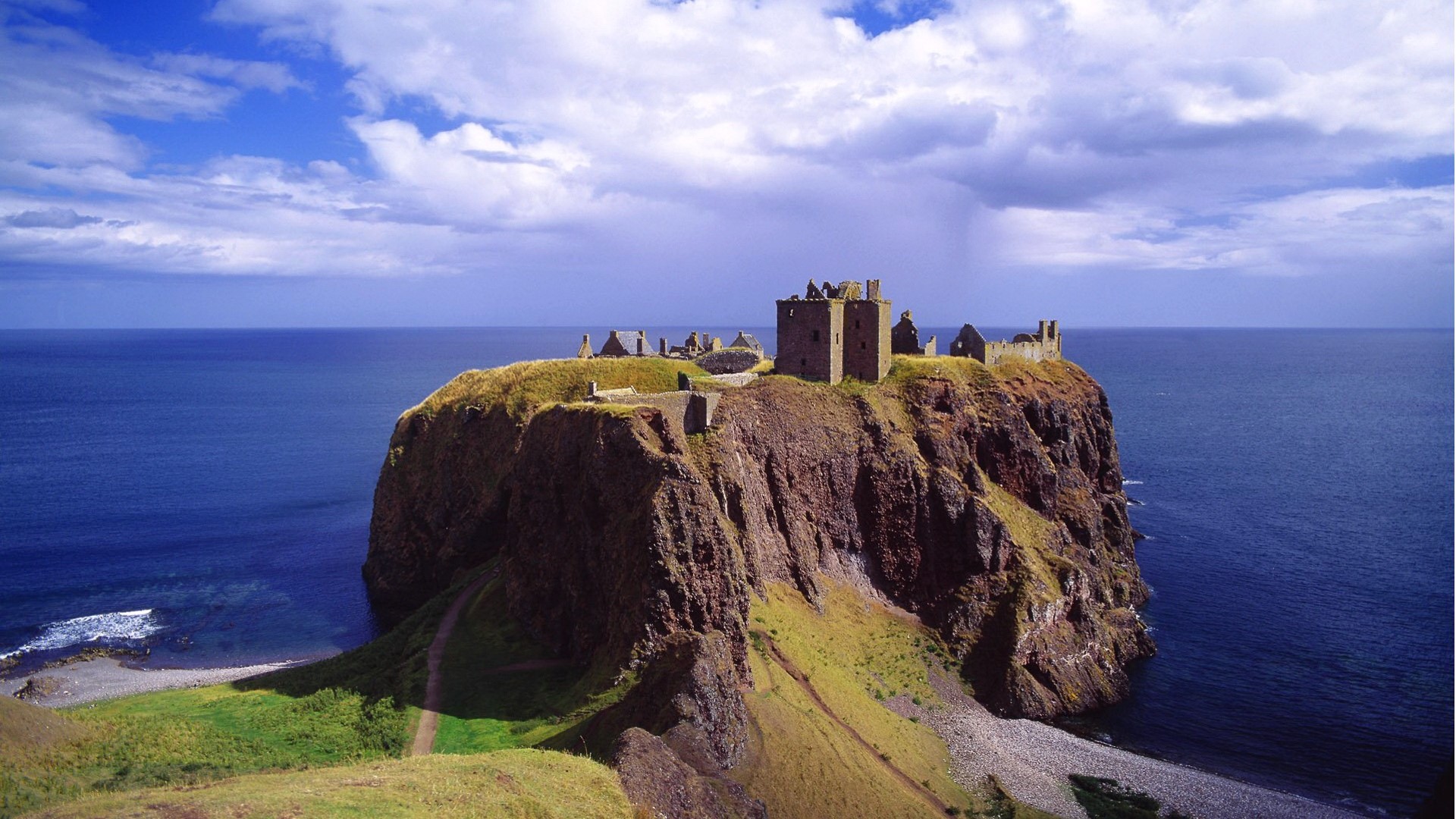 Beautiful Dunnottar Castle In Scotland Image HD Wallpaper