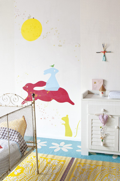 Simple Wallpaper On Kids Room And Matching Fabrics By