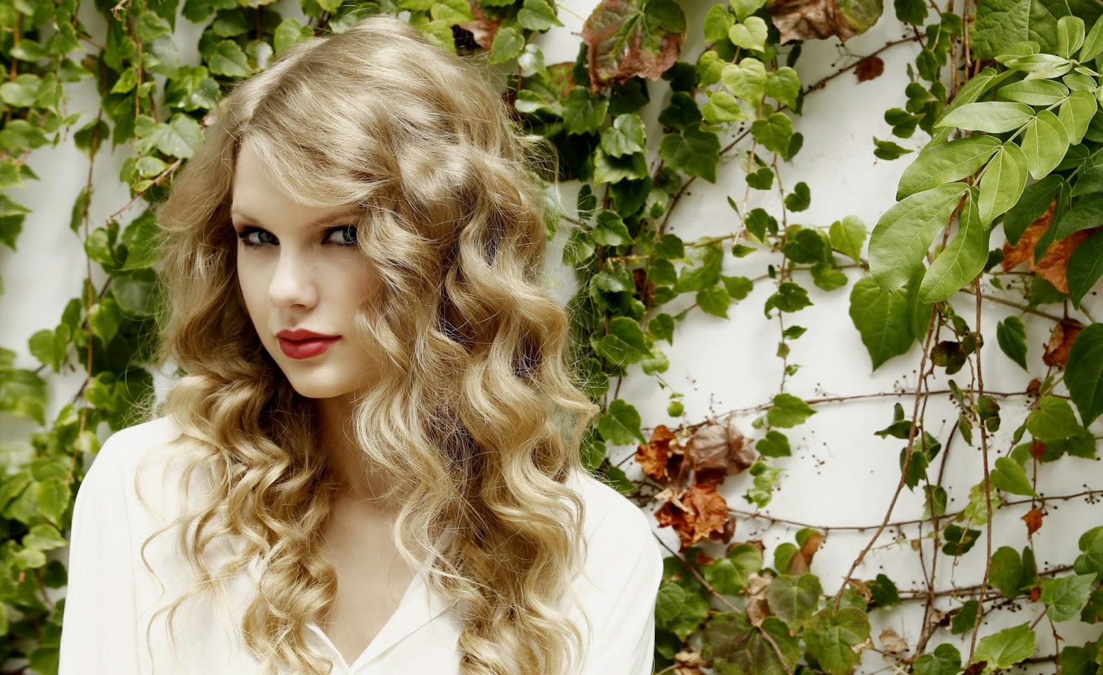 Taylor Swift Hot Desktop Wallpaper Cute Pictures