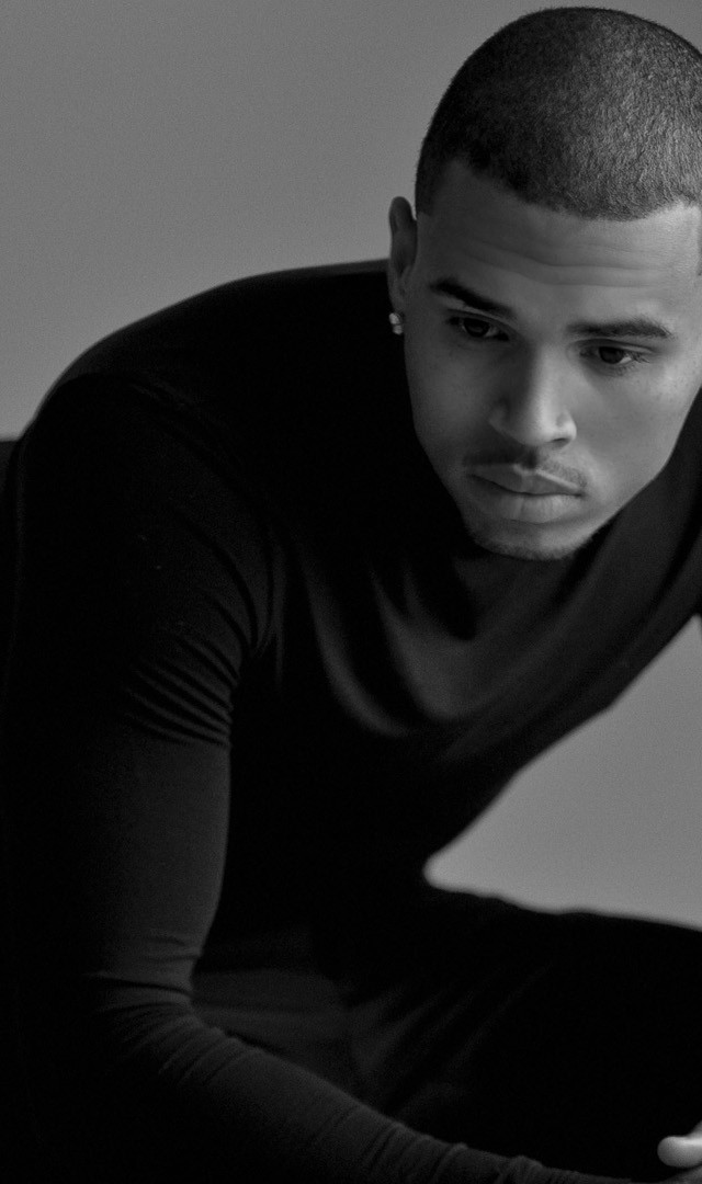 Chris Brown Chair Rap Wallpaper