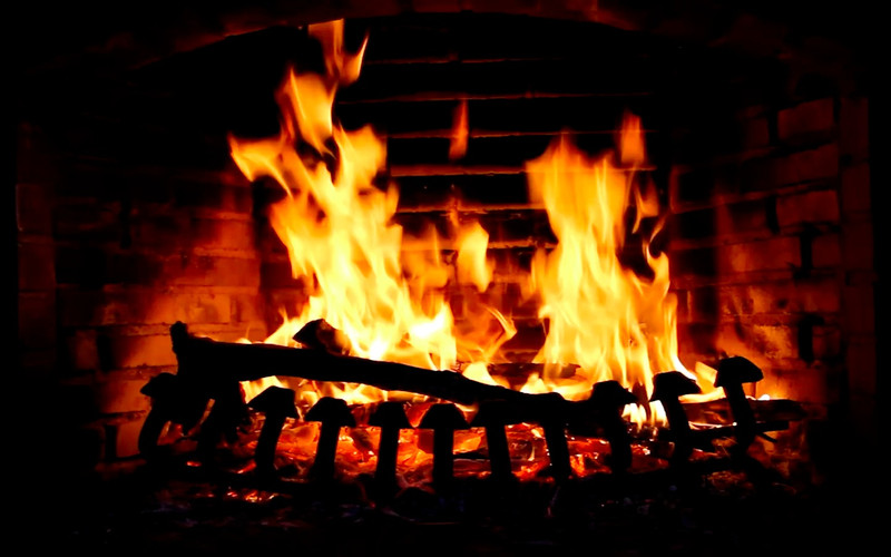 1080p fireplace screensaver