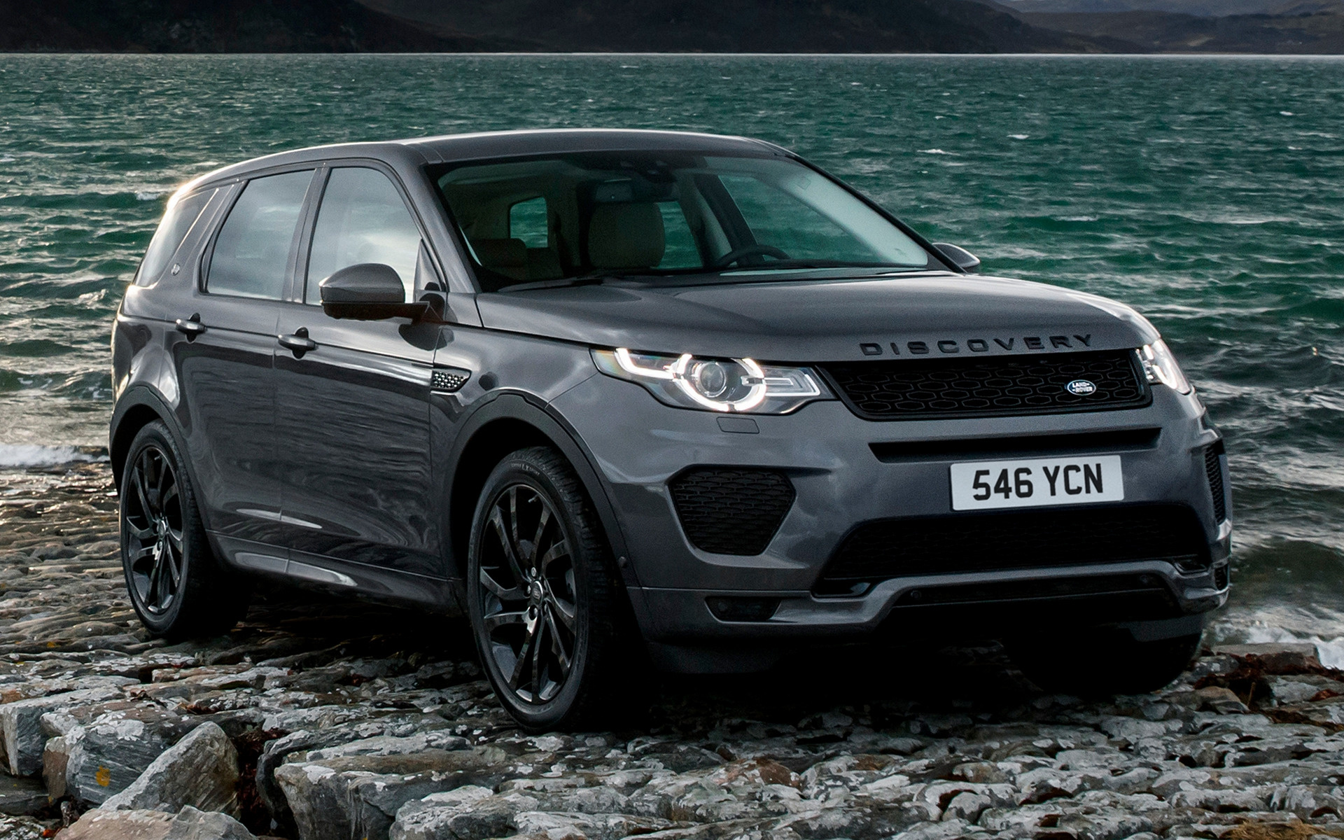 Land Rover Discovery Sport Dynamic Wallpaper And HD Image