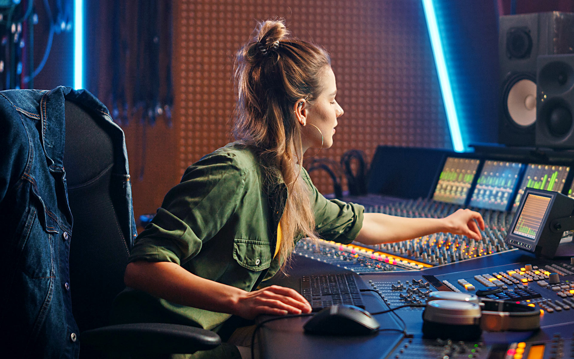 Music Production What Does A Producer Do Berklee Online