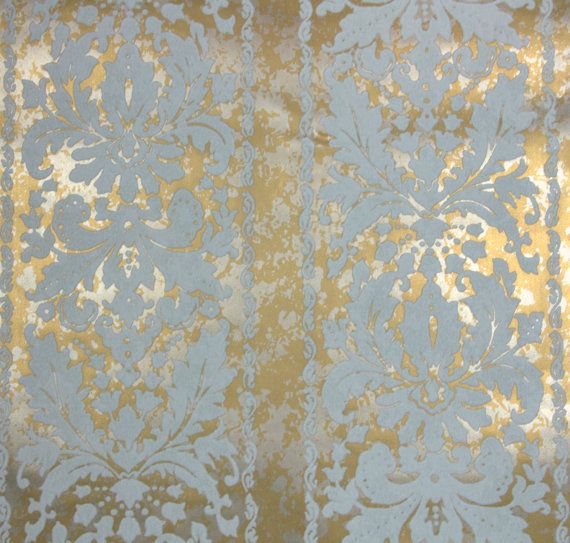 Wallpaper Vintage White Flocked Floral Stripe On Metallic Gold