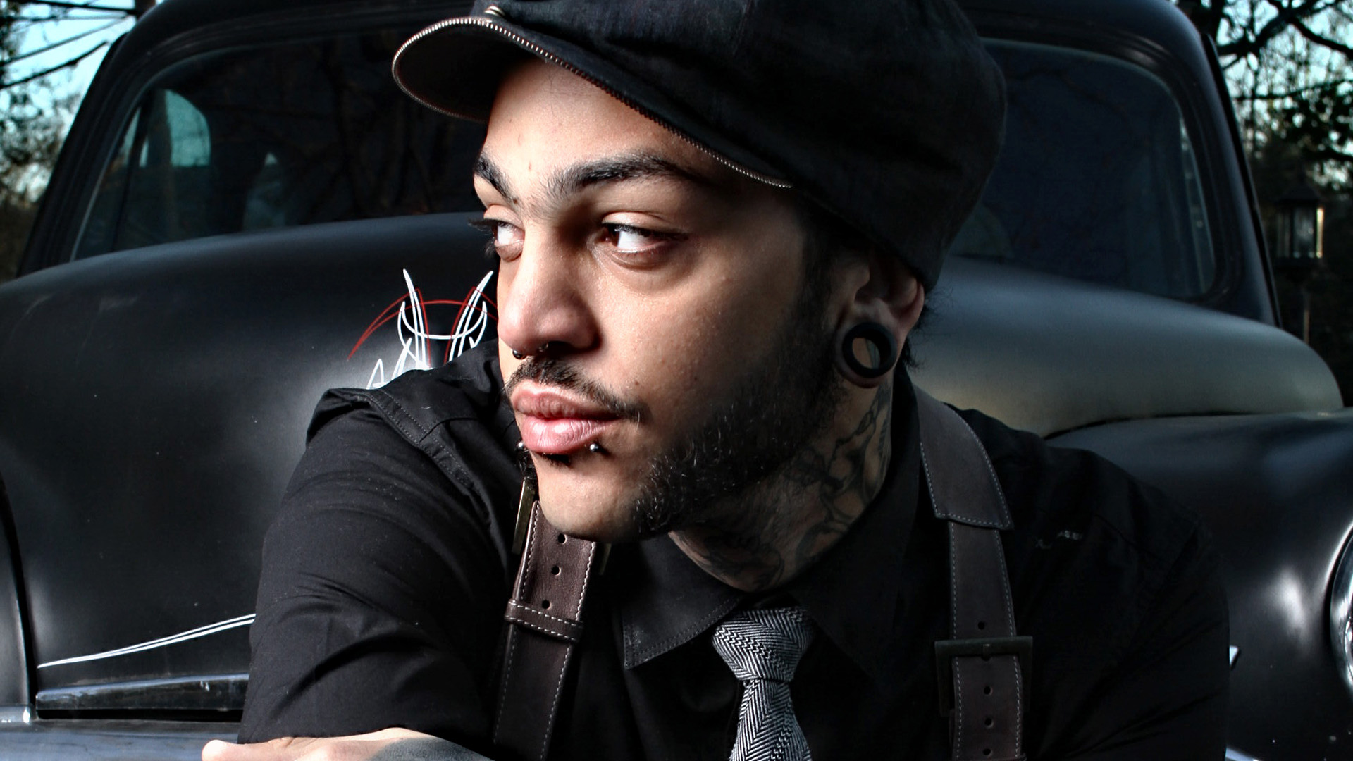 Travie Mccoy Singer Wallpaper