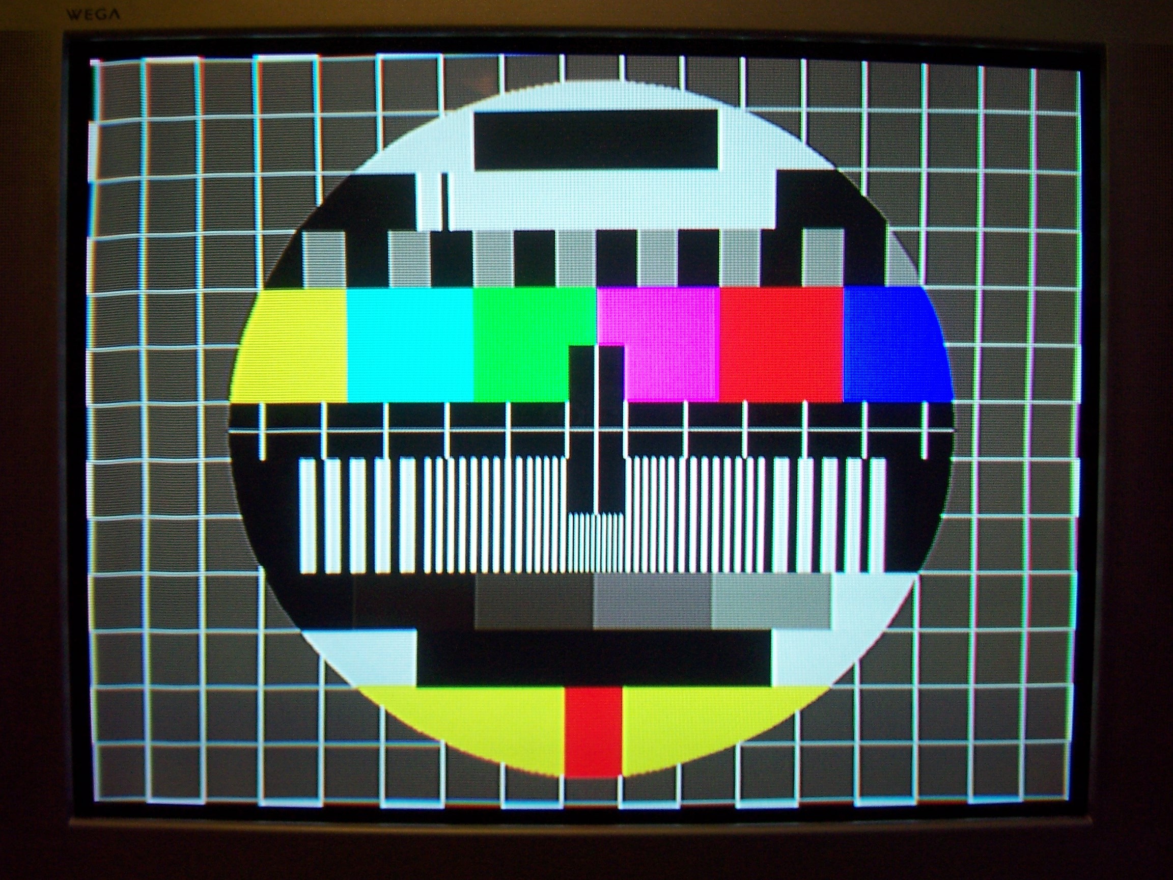 Цветной экран телевизора