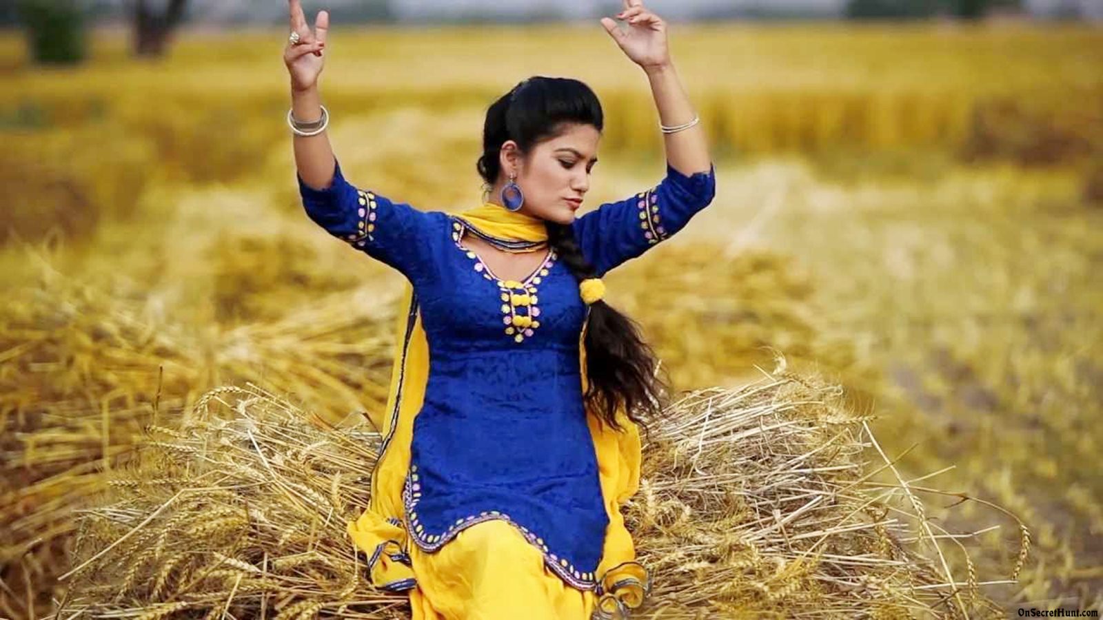 Beautiful Punjabi Girls Wallpaper And Pictures One HD