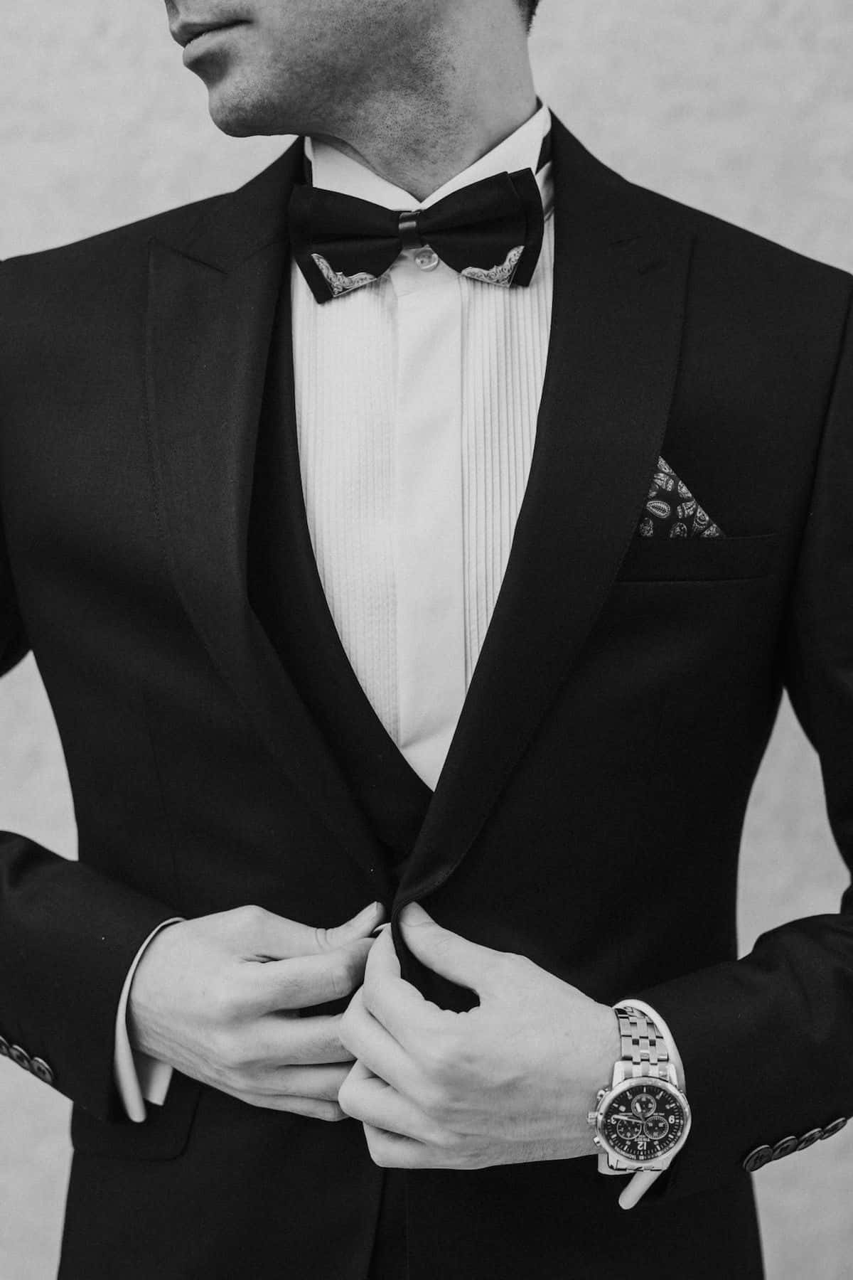 Timeless Elegance In Men S Fashion Wallpaper