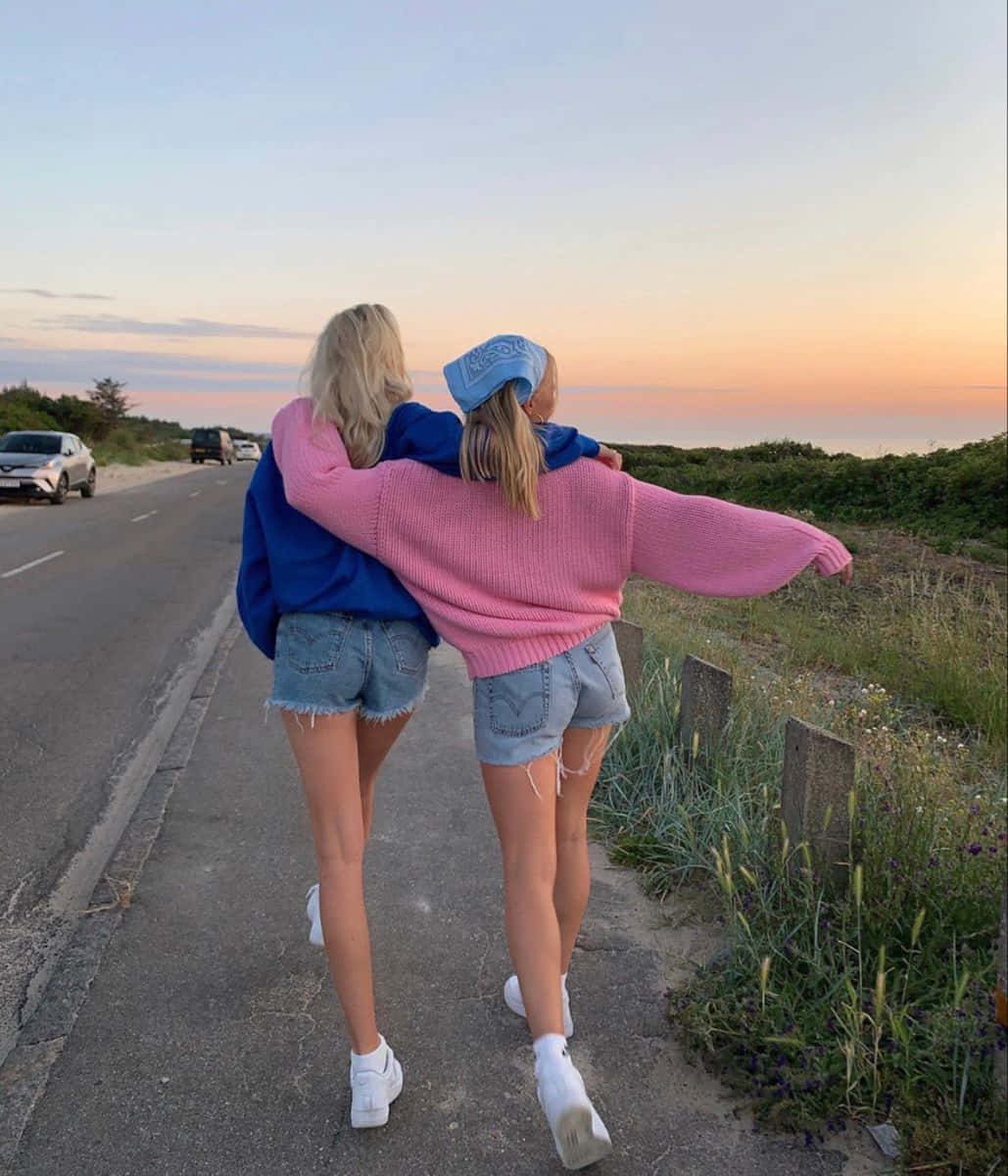 Best Friend Aesthetic Wallpaper