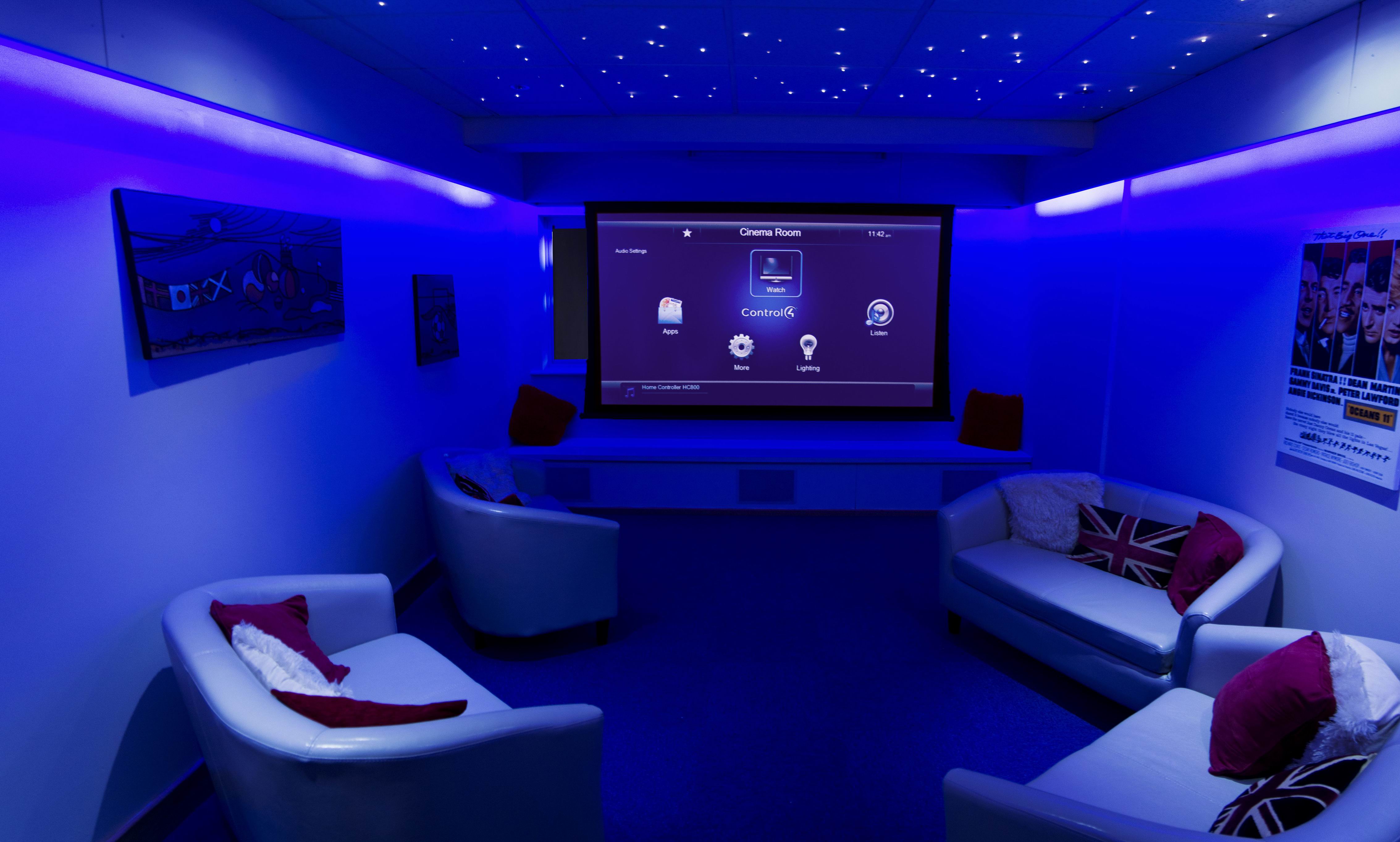 Simple Elegant And Affordable Home Cinema Room Ideas