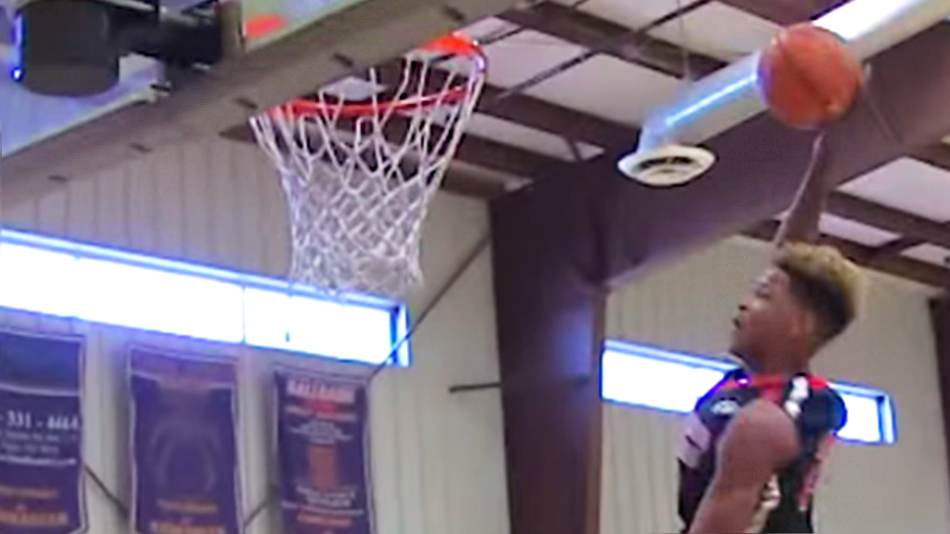 Shaq S Son Shareef O Neal Crushes Monstrous Alley Oop