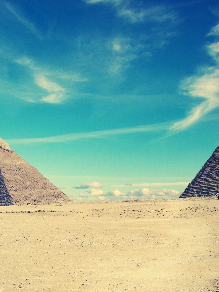 Egyptian Pyramids iPad Wallpaper