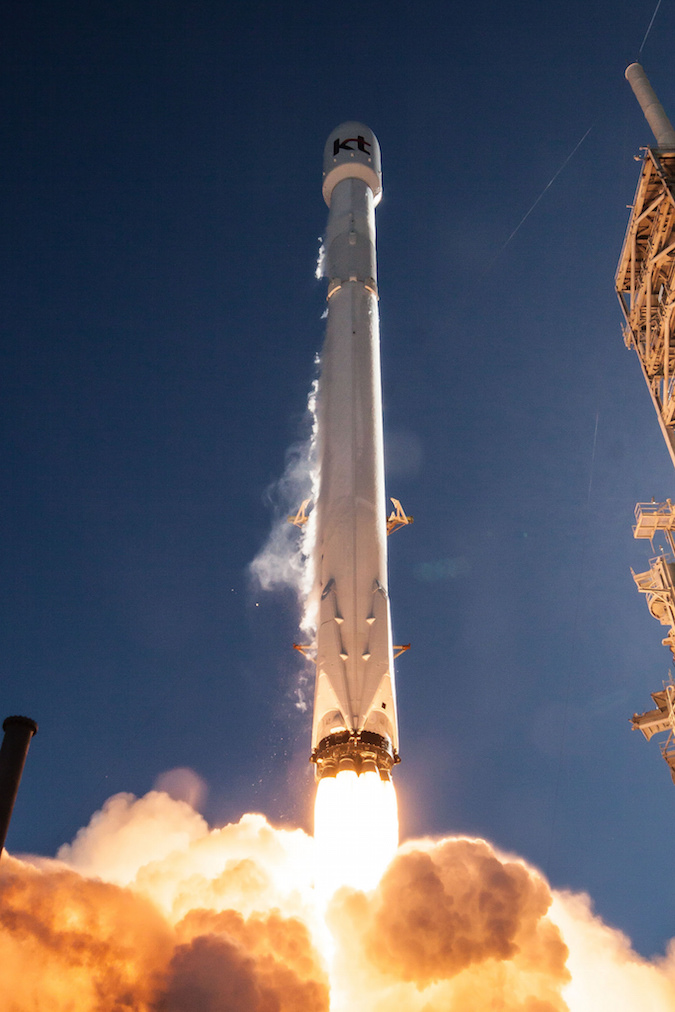 Photos From Last Week S Falcon Launch With Koreasat 5a