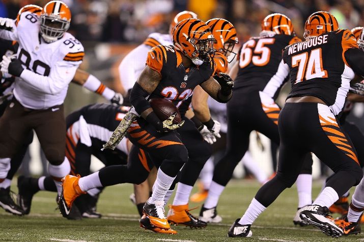 Jeremy Hill Pictures