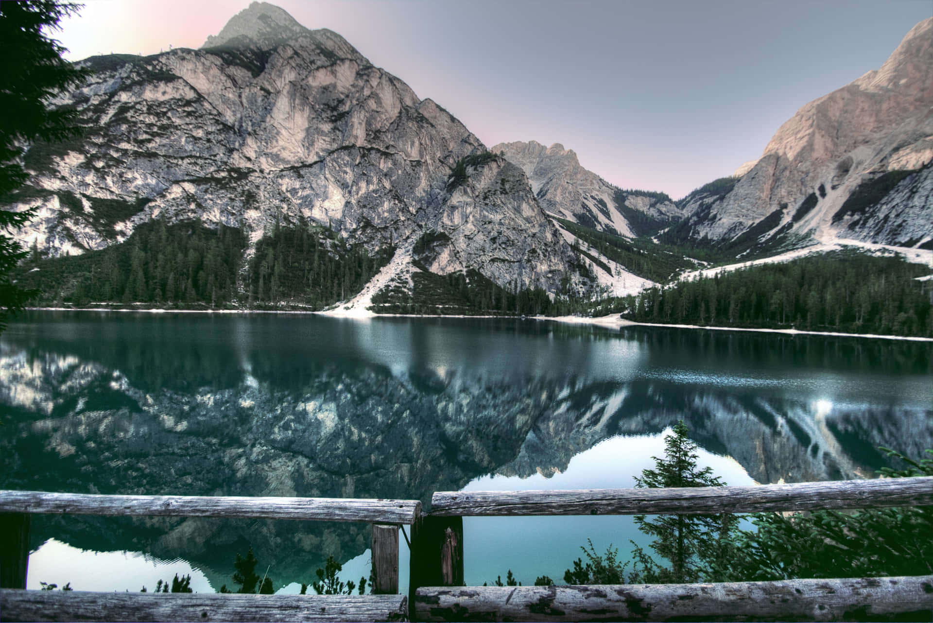 Placid Mountain Reflections On The Waters Wallpaper