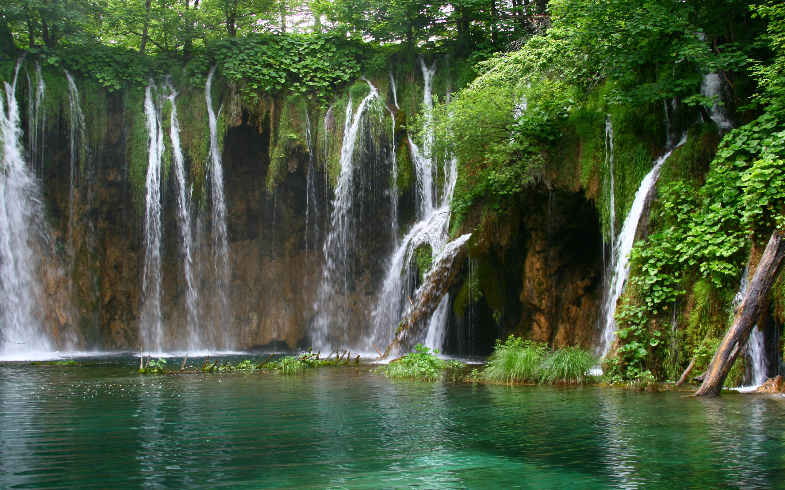 Waterfall Backgrounds Free