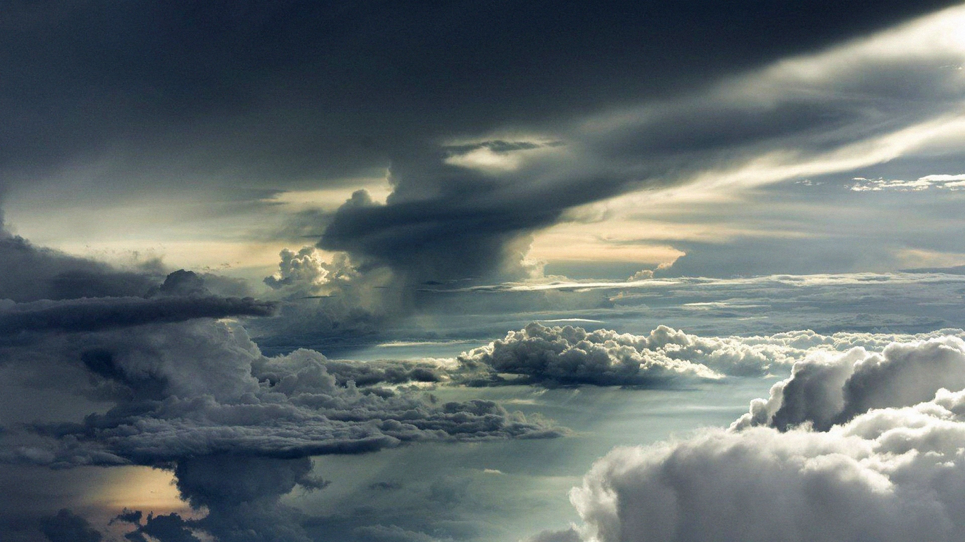 Gray Cloudy Sky Wallpaper