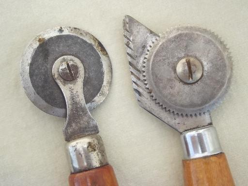 Old Rotary Cutting Blade Wheels Vintage Wallpaper Paper Hanger Tools