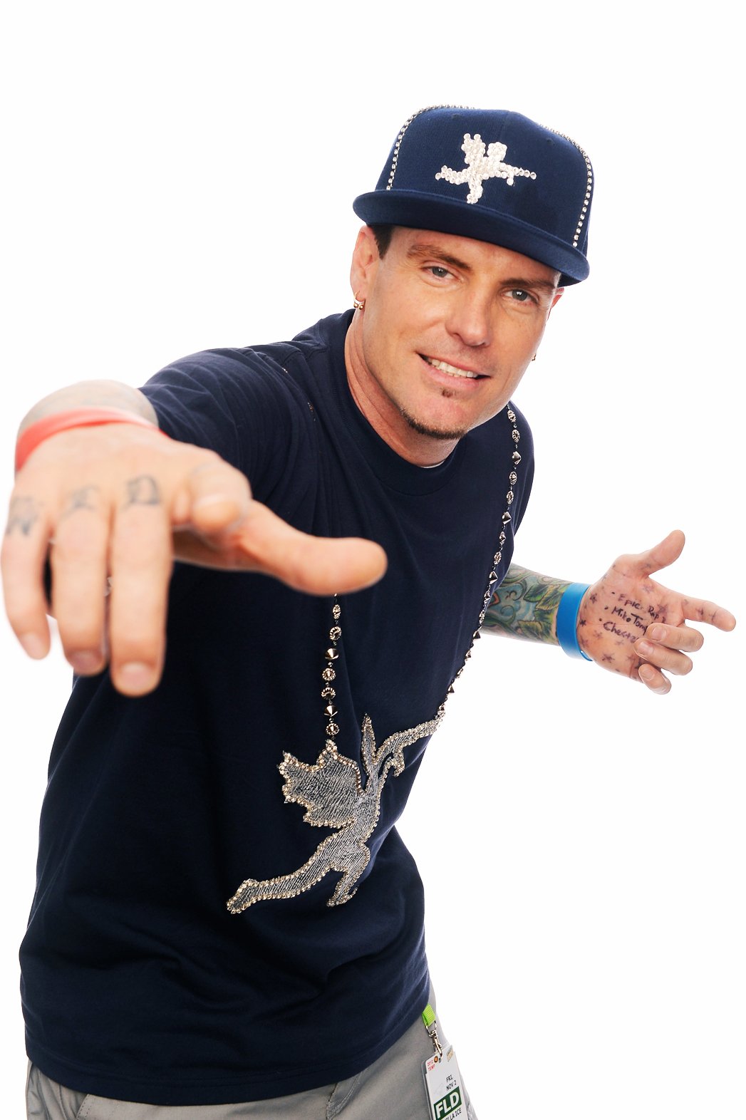 Vanilla Ice Goes Amish Gets October Premiere Image Photo