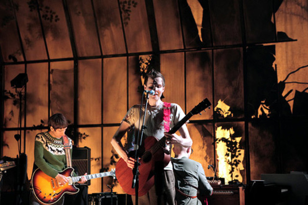 Jonsi During Rehearsals With Stage Set In The Background