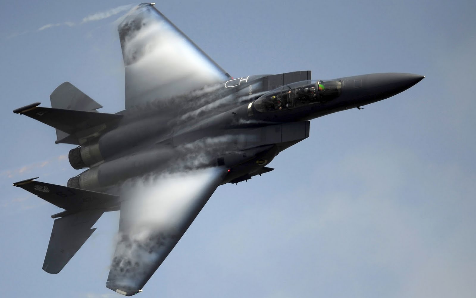 Free Widescreen Wallpapers F 15 Strike Eagle High Speed Pass 1680 x