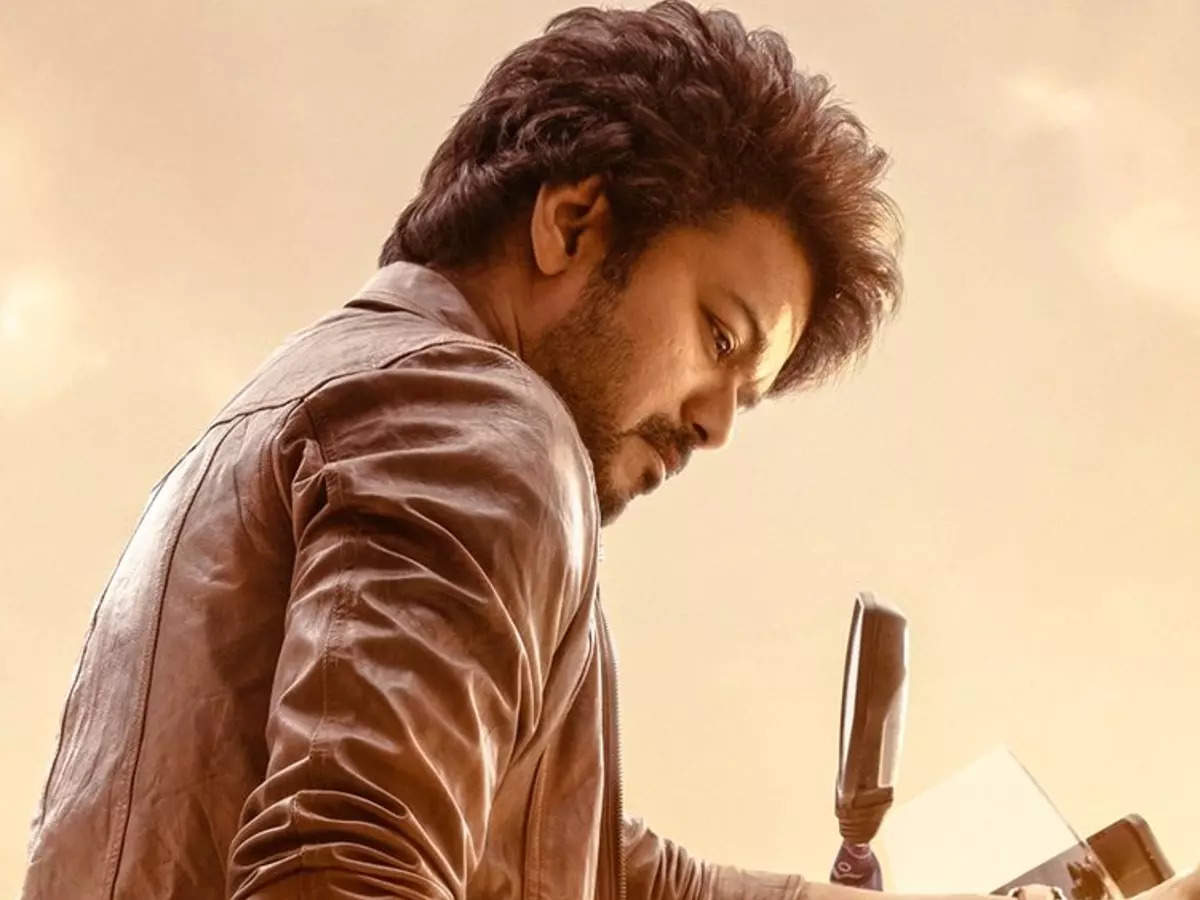Vijay Reveals Varisu Third Look Fans Are Overjoyed With The