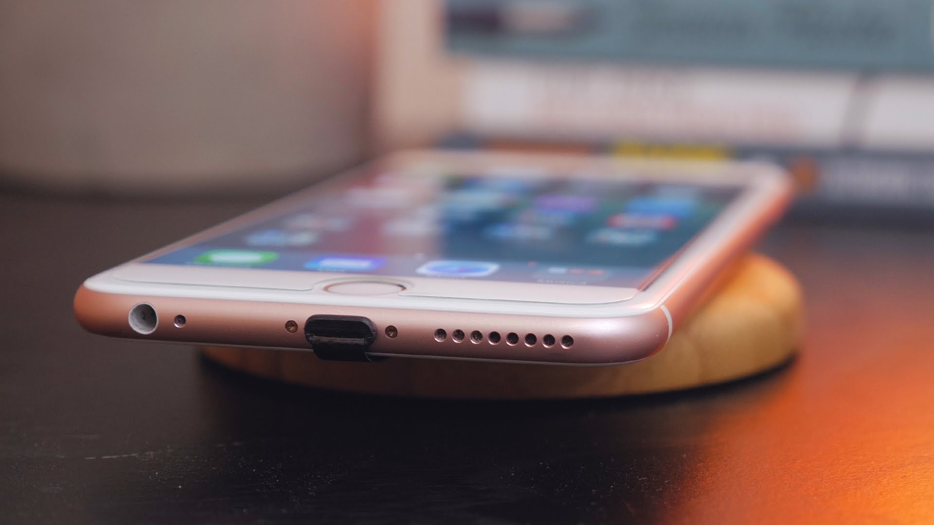 Apple And Are Working On Wireless Charging System