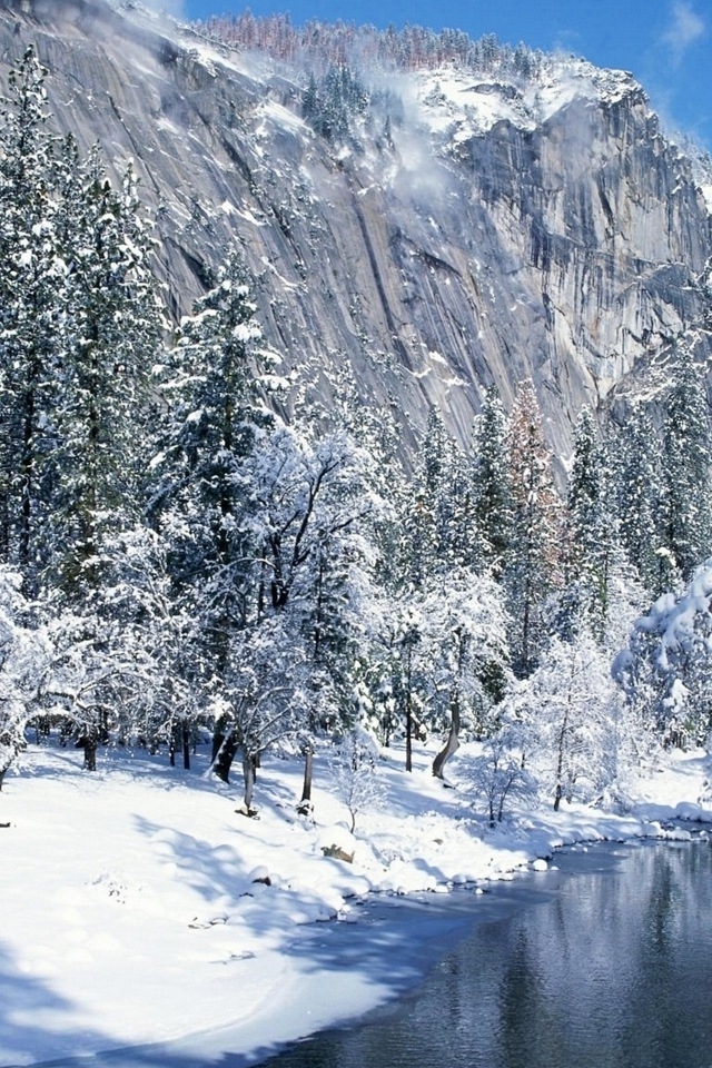 Winter Mountains iPhone HD Wallpaper