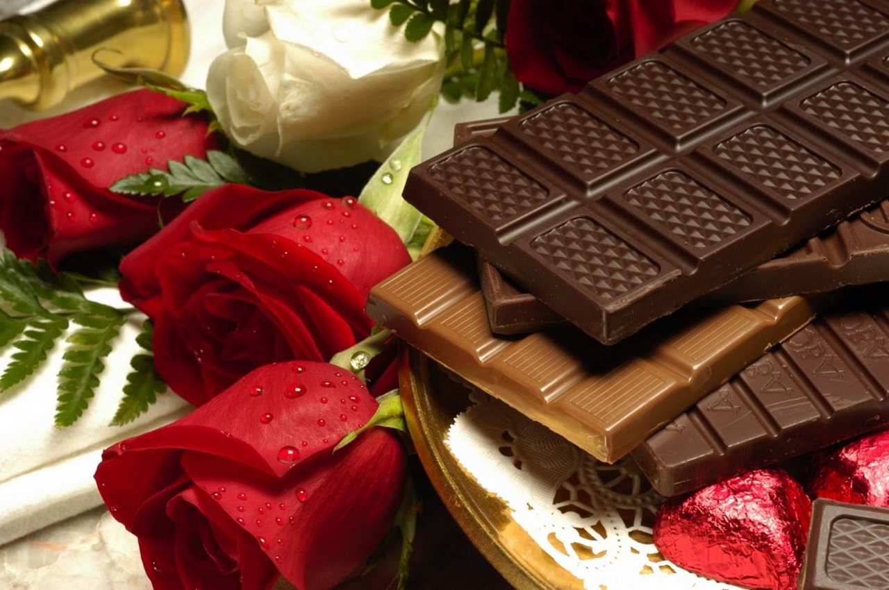 Valentine Day Chocolate HD Wallpaper Pictures And Photos