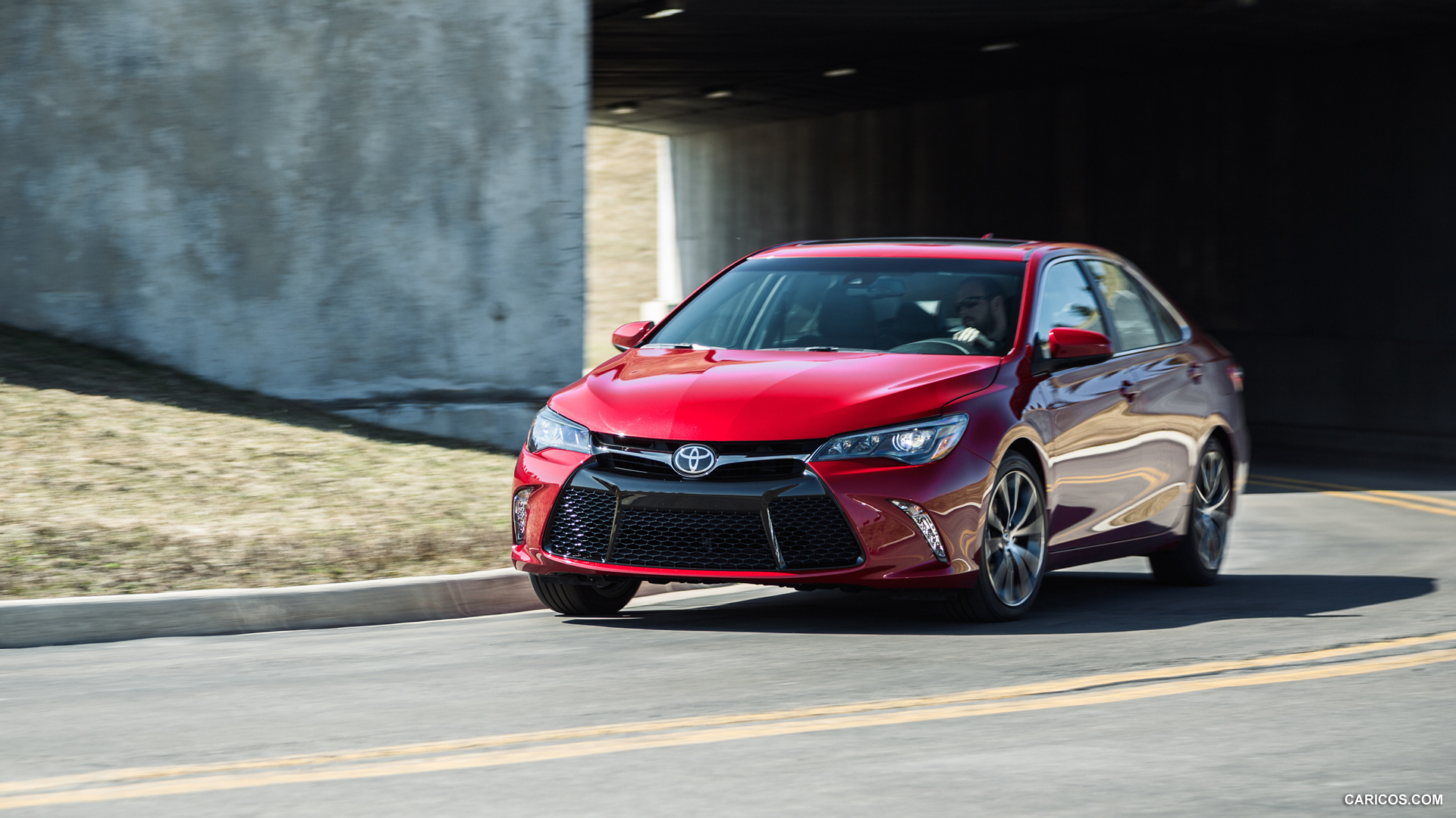 2015 Toyota Camry   Front HD Wallpaper 5