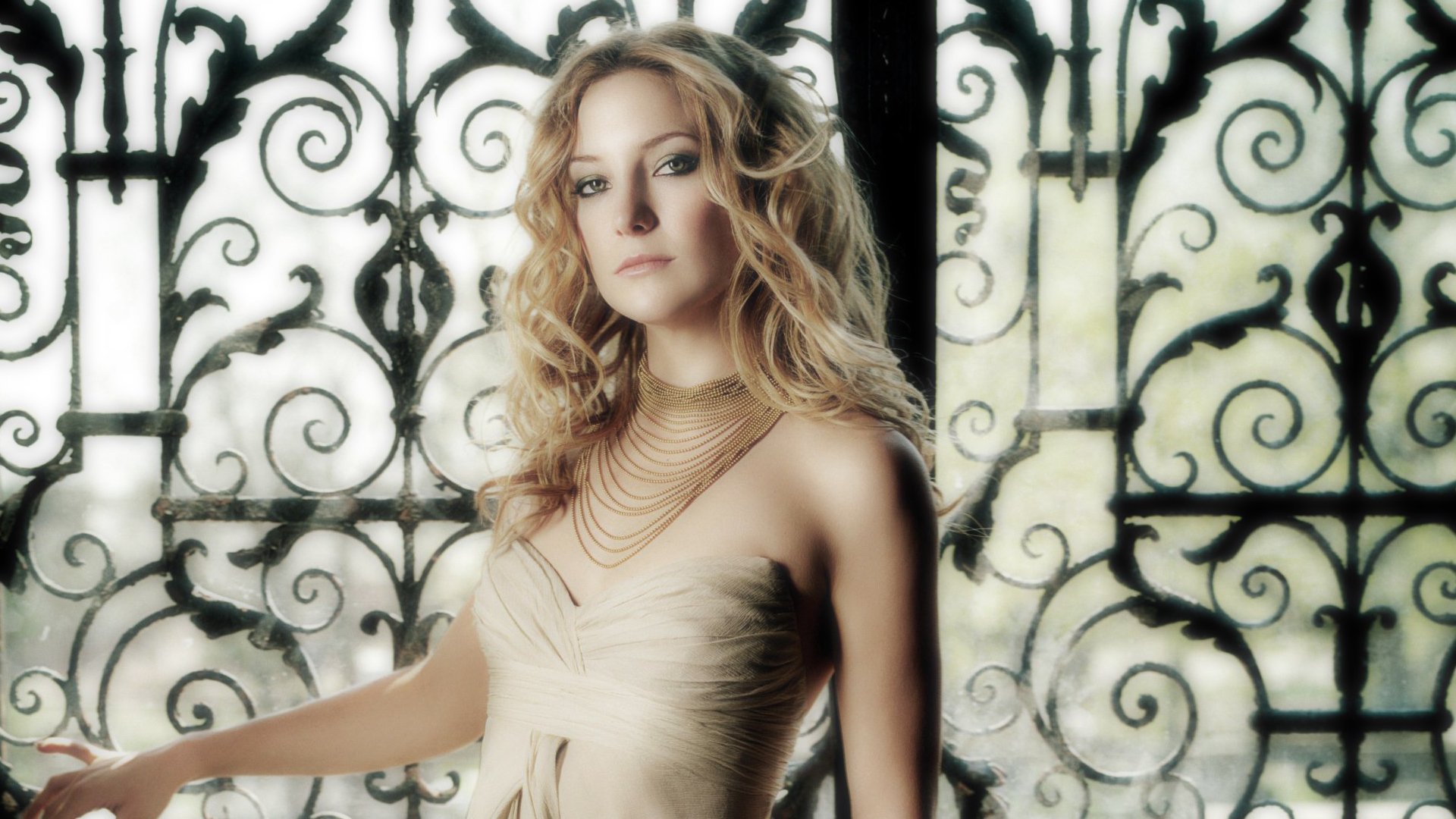 Celebrity Kate Hudson HD Wallpaper